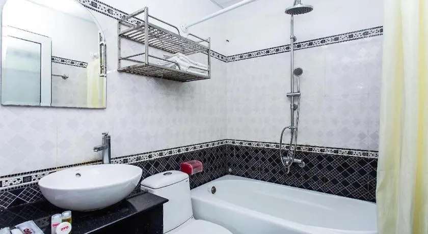 Oyo 553 Truong Giang Hotel Da Nang 2*,  Vietnam